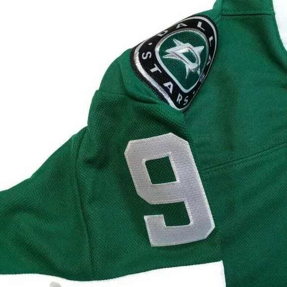 Official Dallas Stars Youth Size L/XL Tyler Seguin NHL Victory Green Home Jersey - Picture 4 of 9